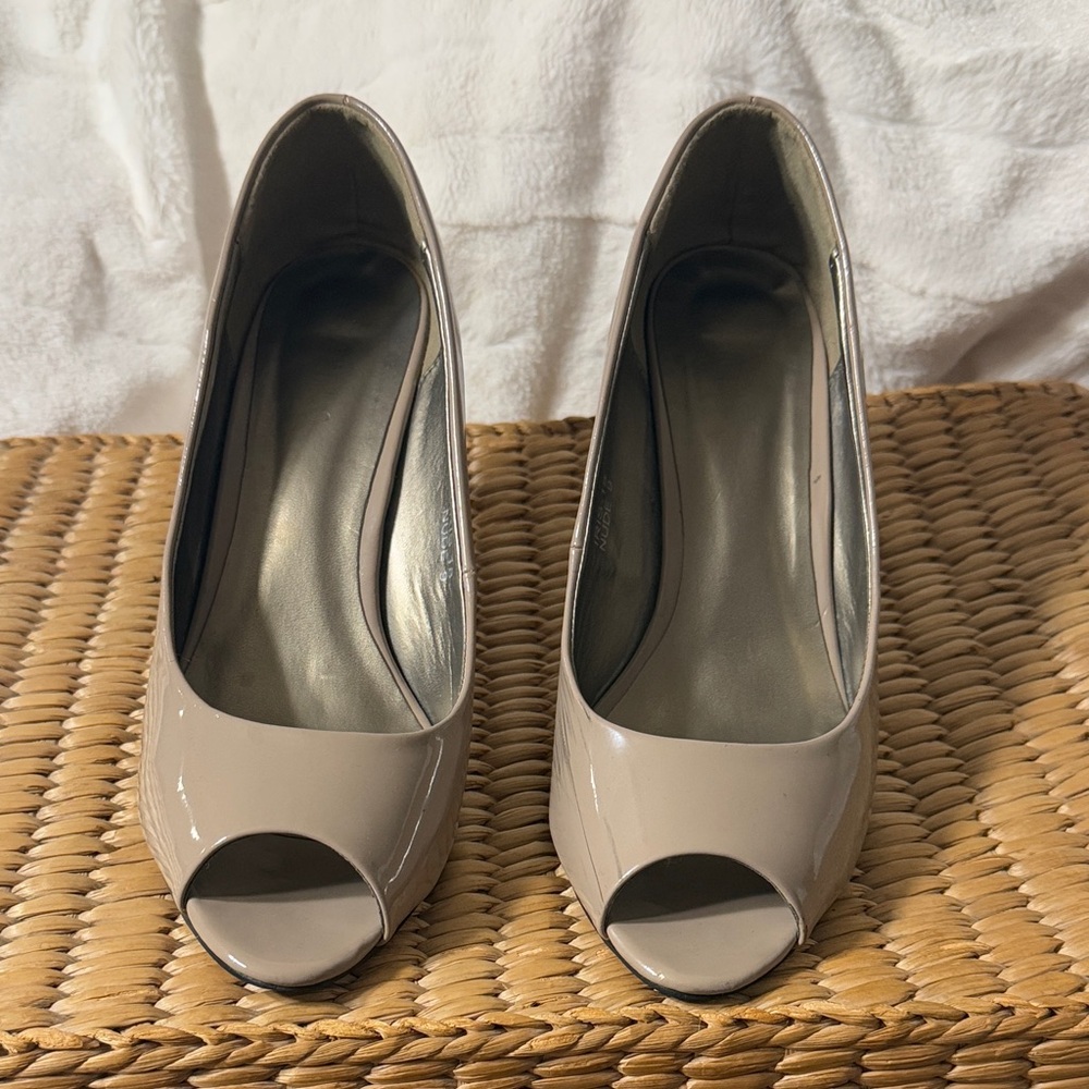 **3/$15** Nude/Beige Peep-Toe Heels Size 9